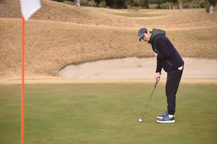 エコー＜GOLF STREET 720＞ ゴルフの行き帰りも使えるゴアテックス搭載