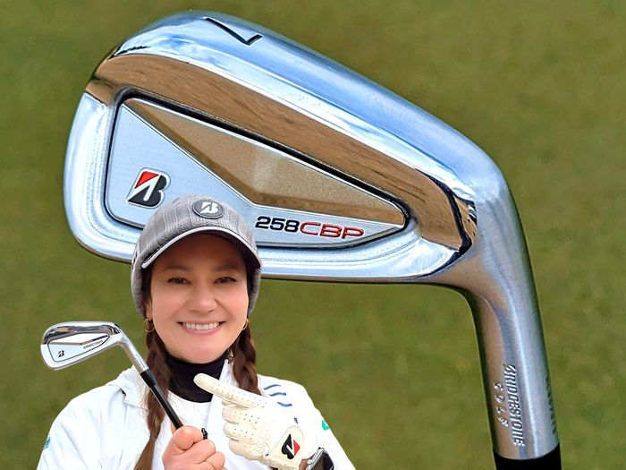宮里藍さんが「約20年ぶりの5番アイアン」にビックリ！ BSの未発表