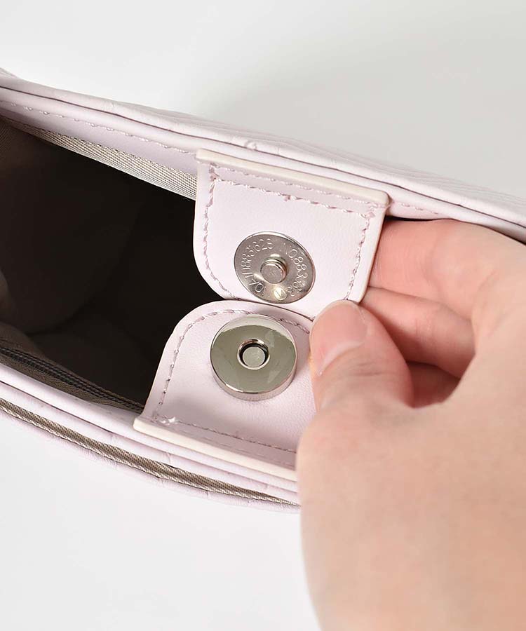 ≪OUTLET≫スクエアVキルトポシェット(ブラック): ALL｜Bleu Bleuet