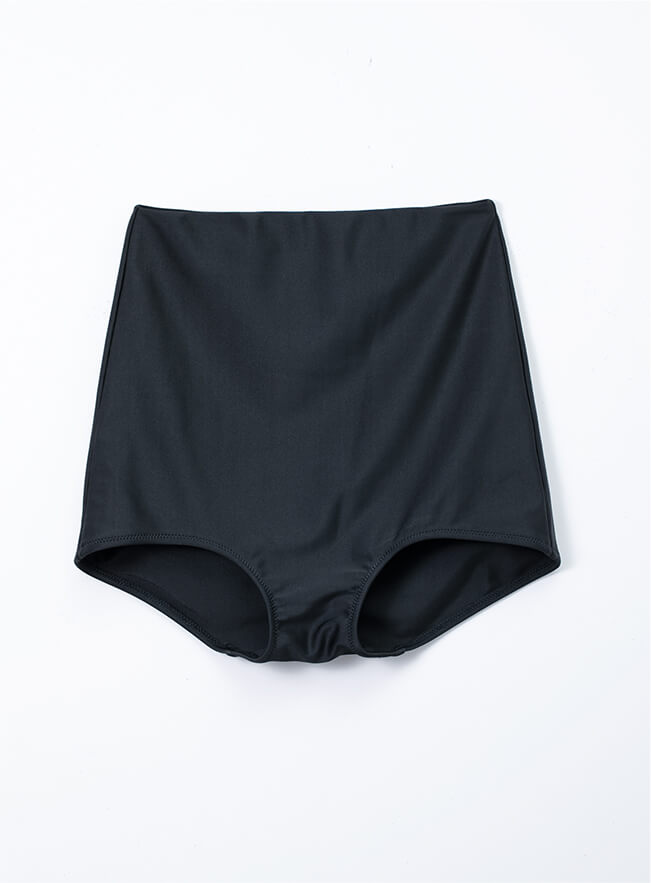 東原亜希 FORME 2024 フォルム 水着 スイムウェア