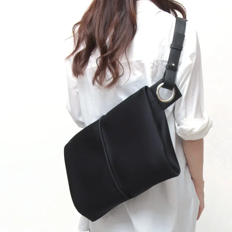 カワカワの2wayミニボストン zip | 送料無料|ブラック | DANJO 公式