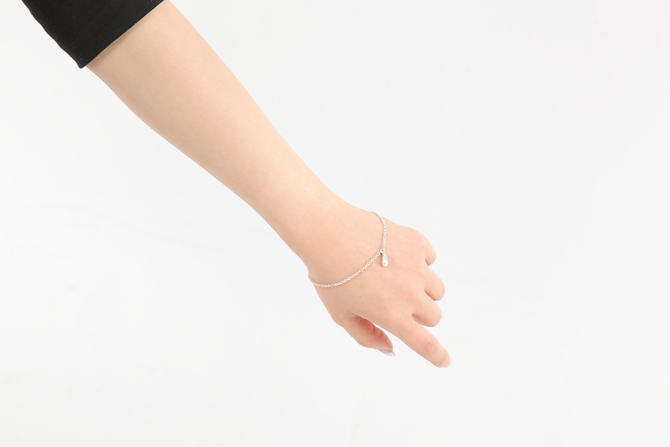 送料無料】 TIFFANY & Co. ティアドロップ ブレスレット 並行輸入品