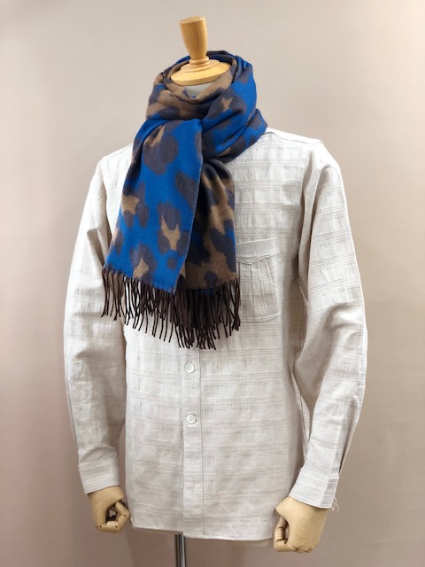 Cashmink Scarf by V.FRAAS LOT1666 ROYAL BLUE Leopard Pattern