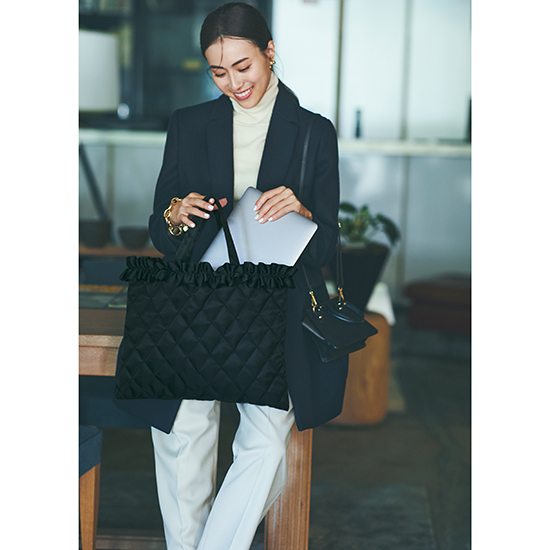 THREE SQUARE]フリルサテントートバッグ(M) | KOBUNSHA SELECT SHOP