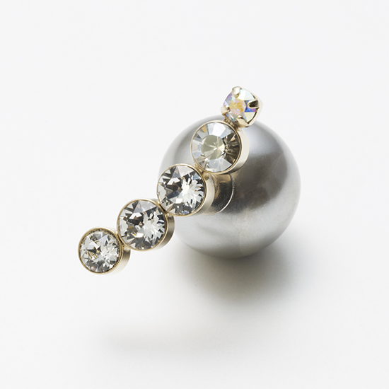 MAYU]4クリスタル ビジュークリスタルパールピアス | KOBUNSHA SELECT