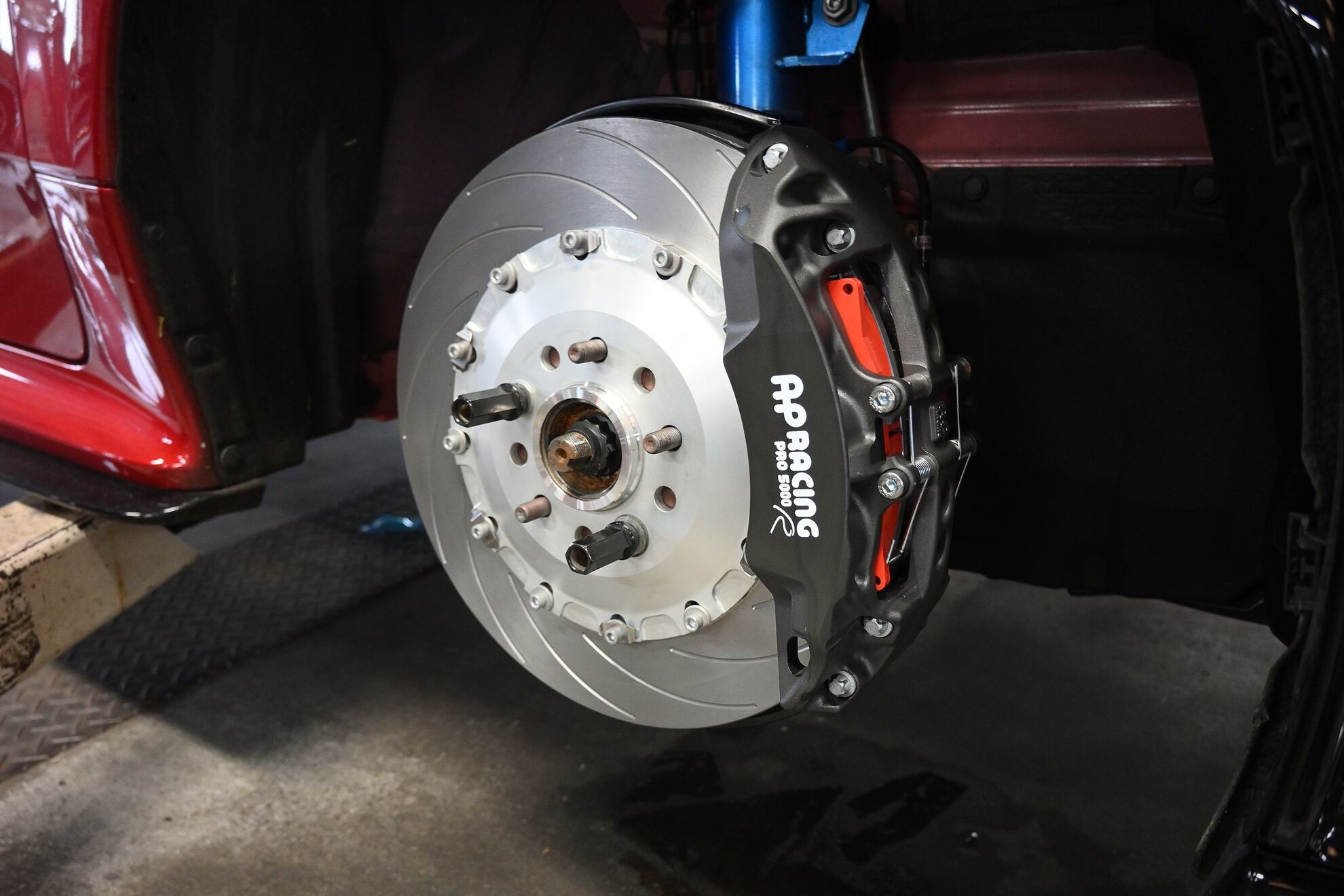 GRヤリスにAPレーシングの6POTとリアビックローターを装着しました