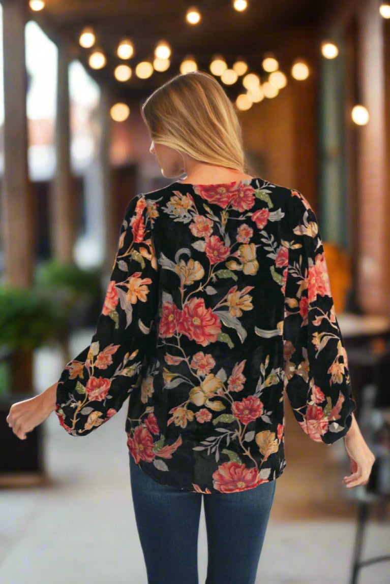 JODIFL Black Burnout Velvet Floral Blouse – Deja Nu Tx