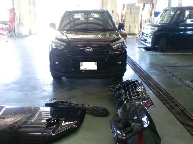 ロッキーフロントバンパー新車外し