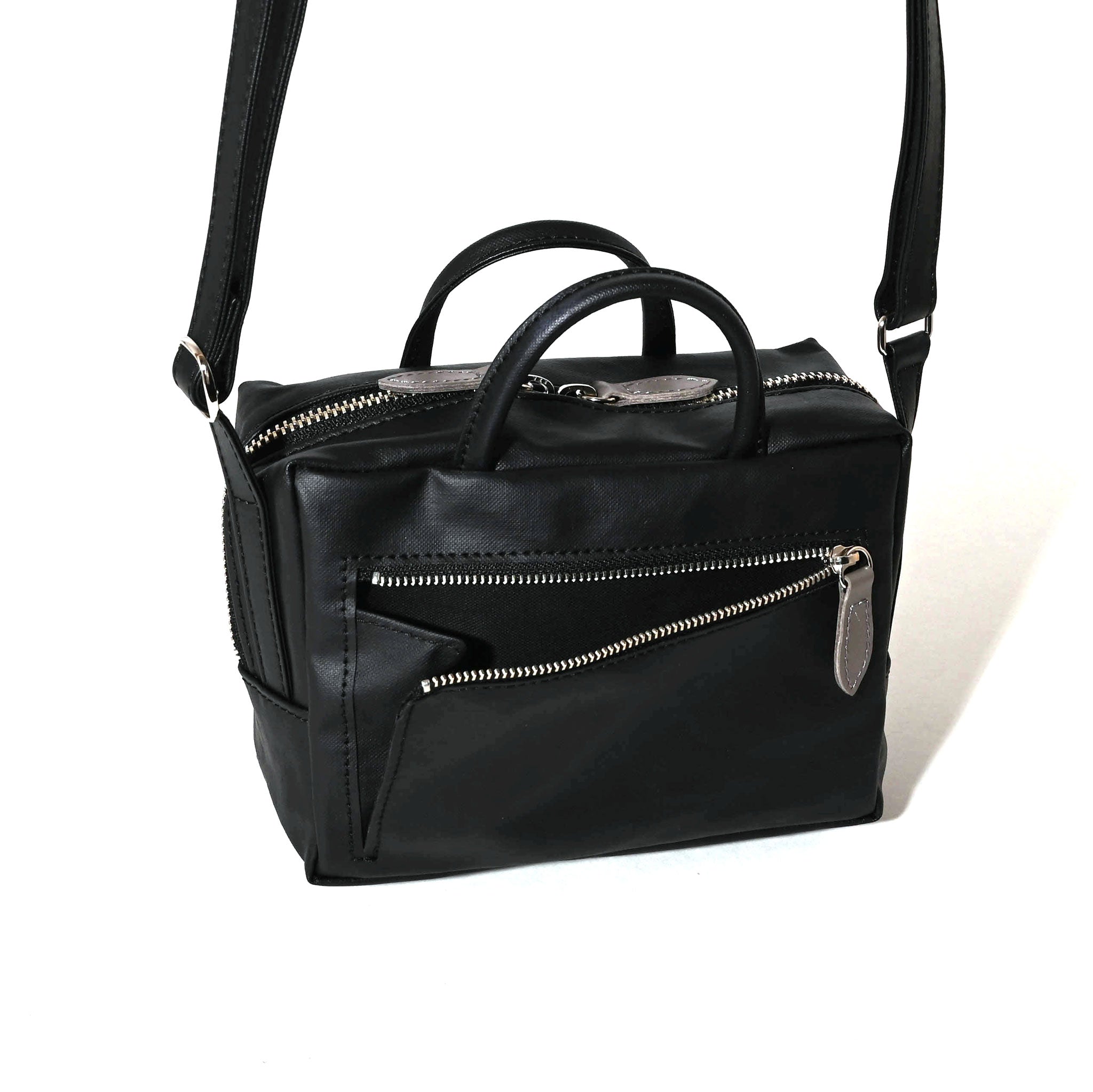 ライトポシェットバッグ | deux C(ドゥ・セー)公式オンラインストア