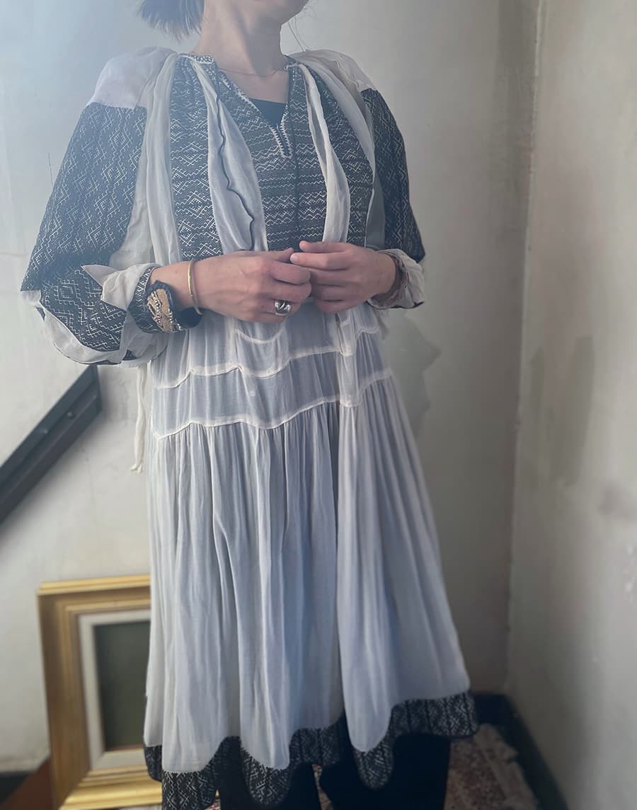 ヴィンテージルーマニア刺繍ワンピース