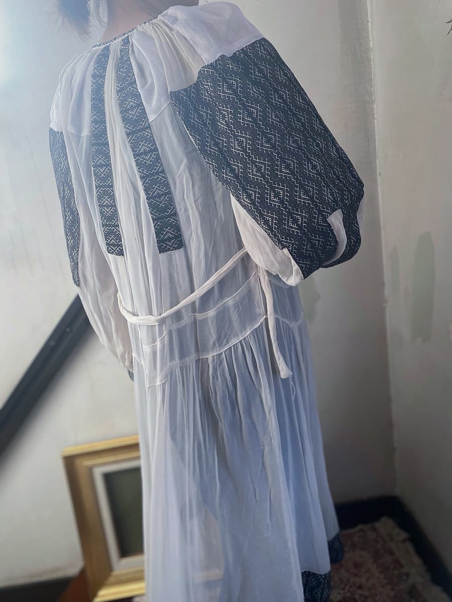 ヴィンテージルーマニア刺繍ワンピース