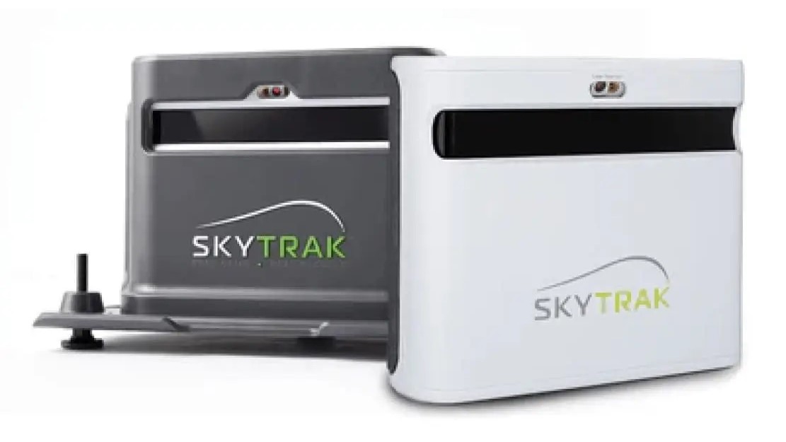 自宅でスイング改善！高精度なデータ測定を実現するゴルフ弾道測定器