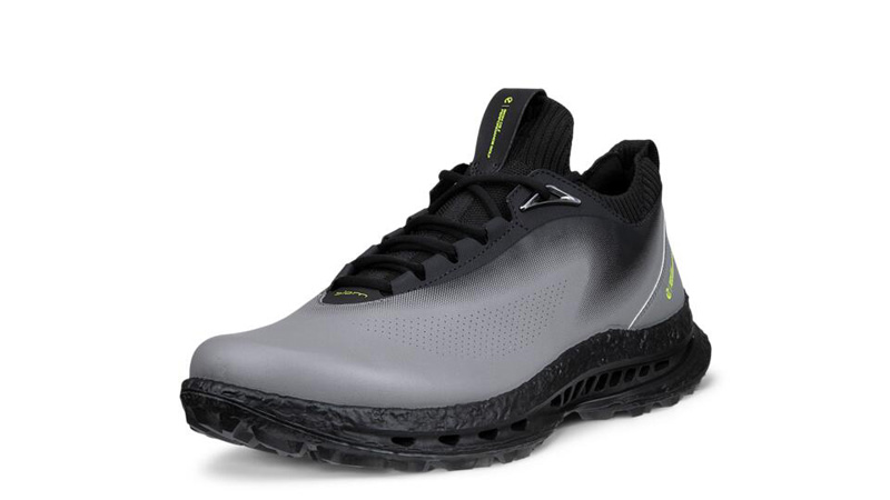 プレミアムなレザーと最先端技術を纏ったECCOの新作ゴルフシューズ