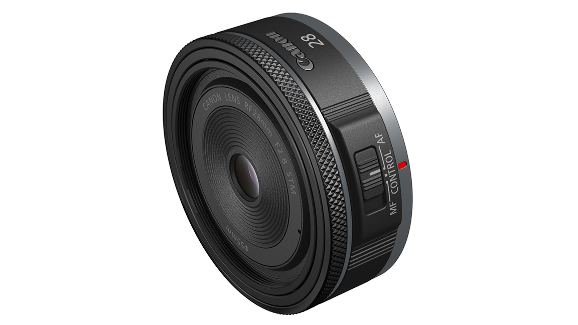 キヤノンが携帯性と描写性能を追求した軽量のパンケーキレンズ「RF28mm