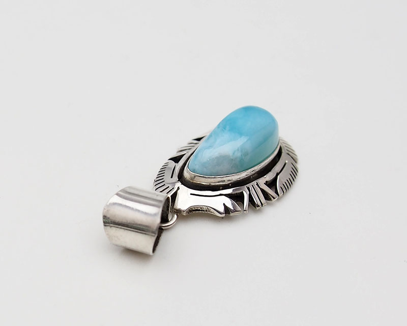 ペンダントトップナバホ石物のナバホ ラリマー ペンダント商品のご案内