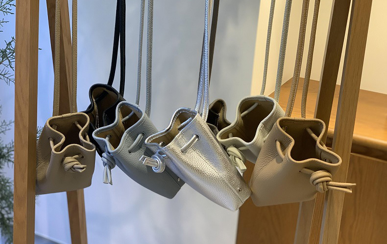 本日発売！話題騒然のVASIC新作〝Bond Nano（ボンドナノ）〟！ | Domani