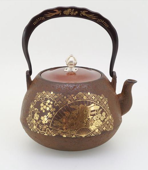 京都 雲色堂【正規店】 伝統的な製造法で最高級の京都鉄瓶を制作する鉄瓶屋