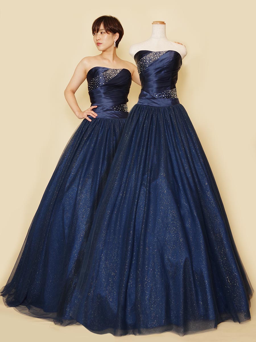 クラシックな演奏会などにはネイビーカラーのドレス｜ドレスルームアミ