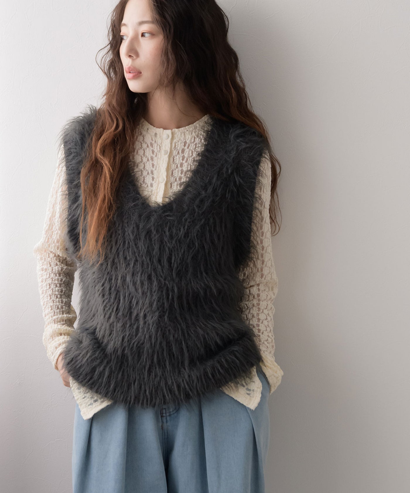 フェザーヤーンVネックベスト【ニット】 – レディースファッション通販