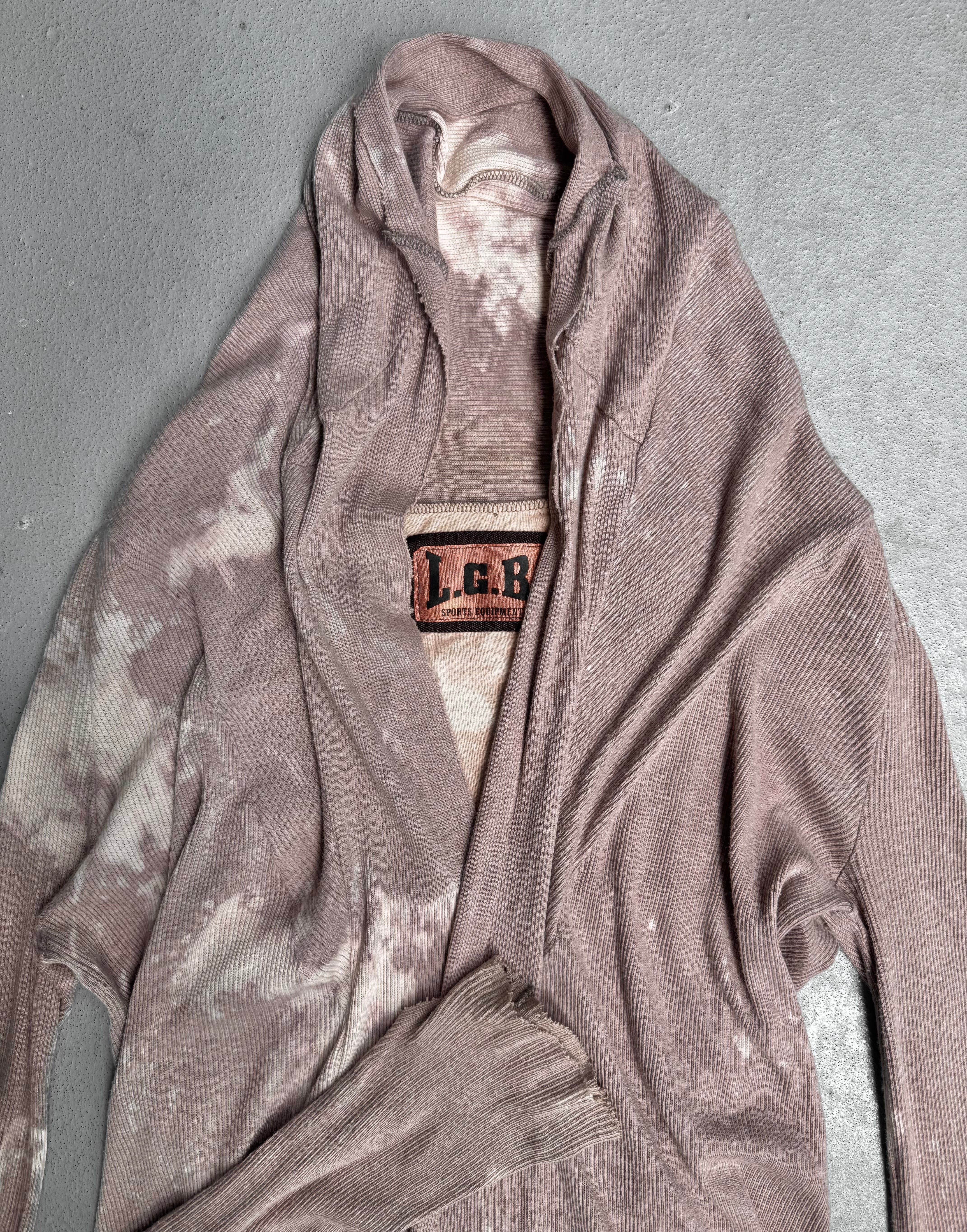 0DC8F666-E28E-45F2-83C1-