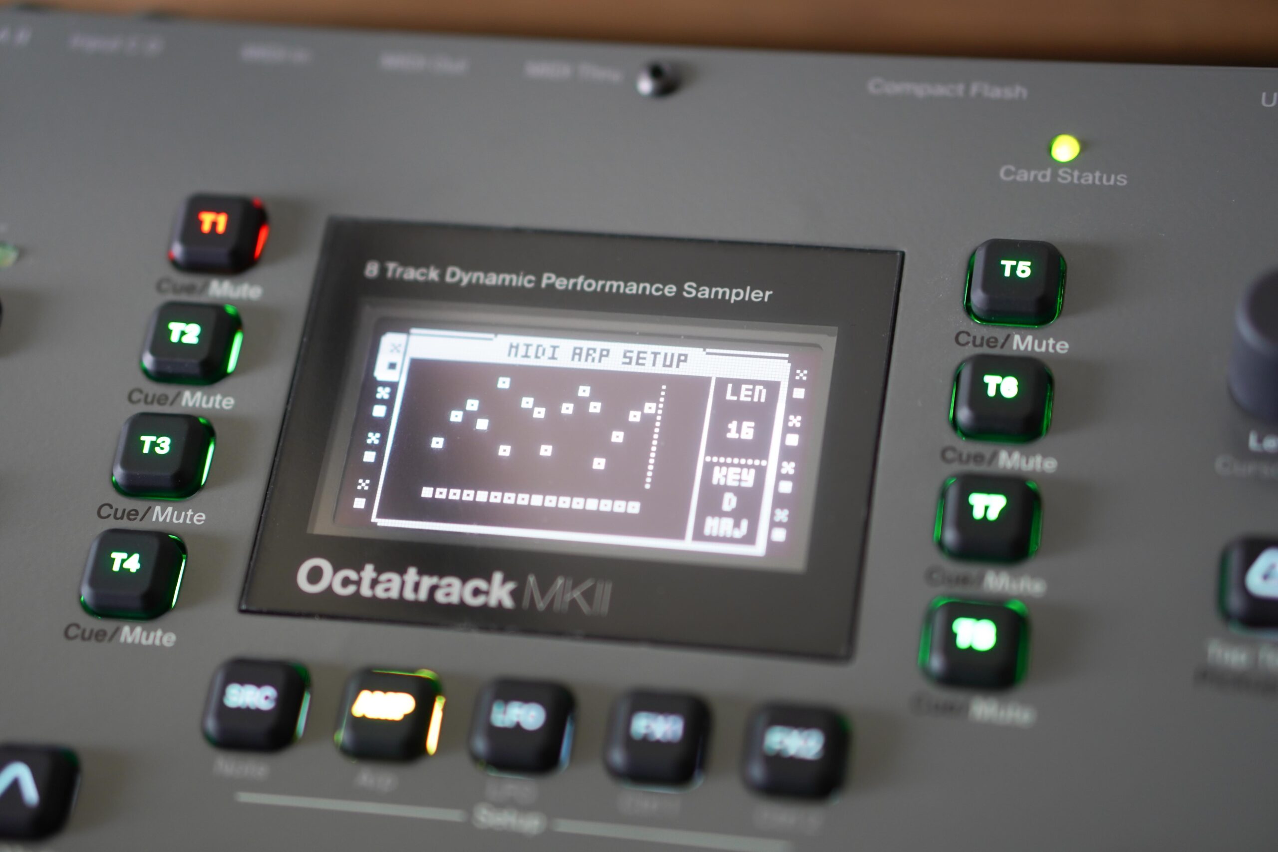 Elektron Octatrackのレビュー。ハマれば一生モノの機材になる！ | DTM