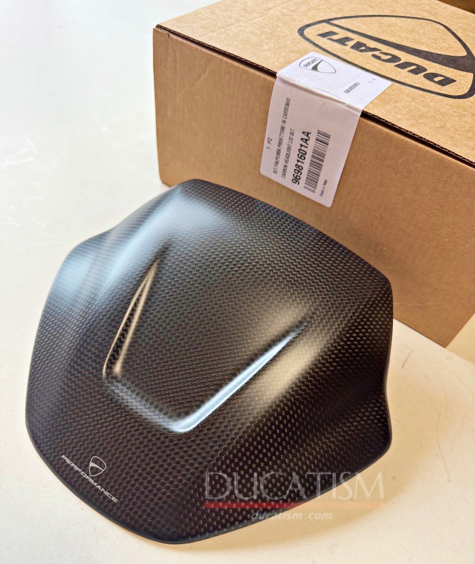 DUCATI Diavel V4 2023-2025 カーボン製ヘッドライトバイザー