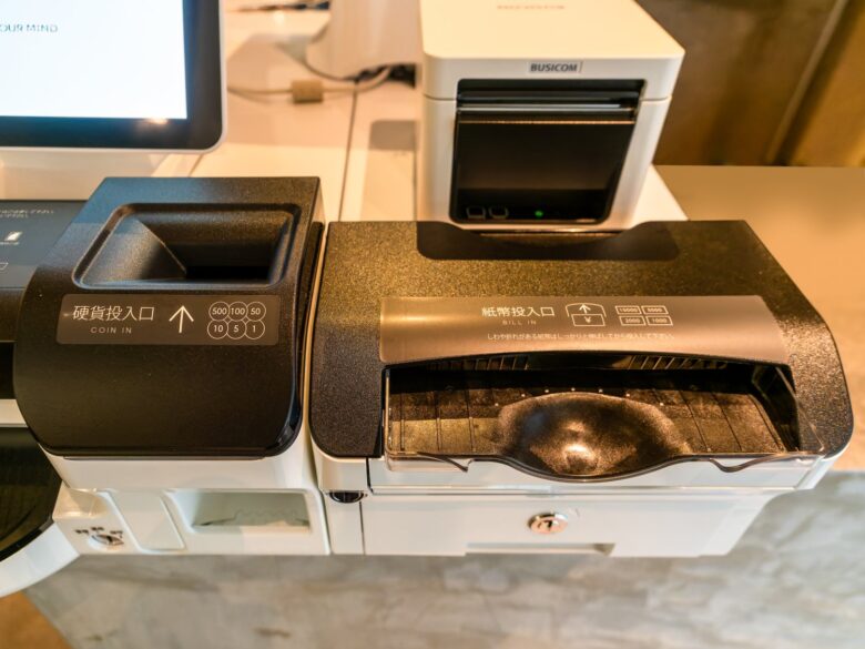 自動釣銭機付きレジセット導入事例【導入機種：BCPOSセミセルフレジ