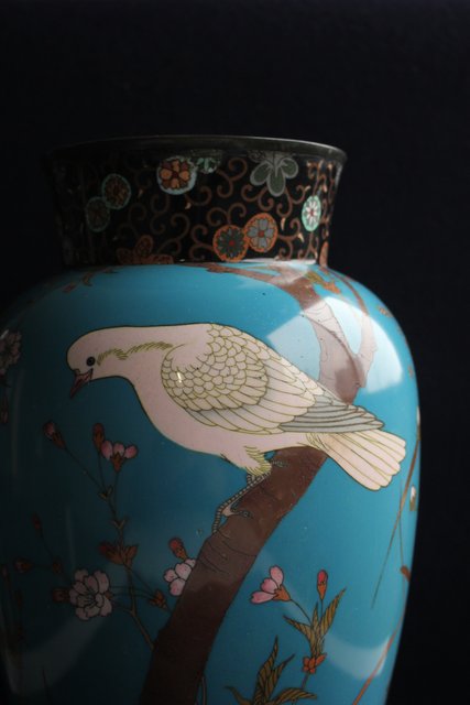 明治七宝 花鳥 花瓶 Y017 ｜骨董店 のびる 古美術 骨董 和風建具 蔵戸