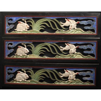 寺院彩色木彫欄間 兎 3枚1組 R0086｜骨董店 のびる 古美術 骨董 和風