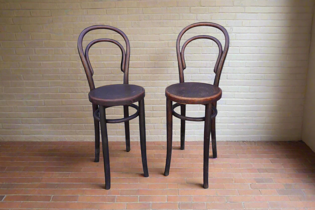 Pair of Thonet Chairs, style No. 14, c.1860 F2697 – Early