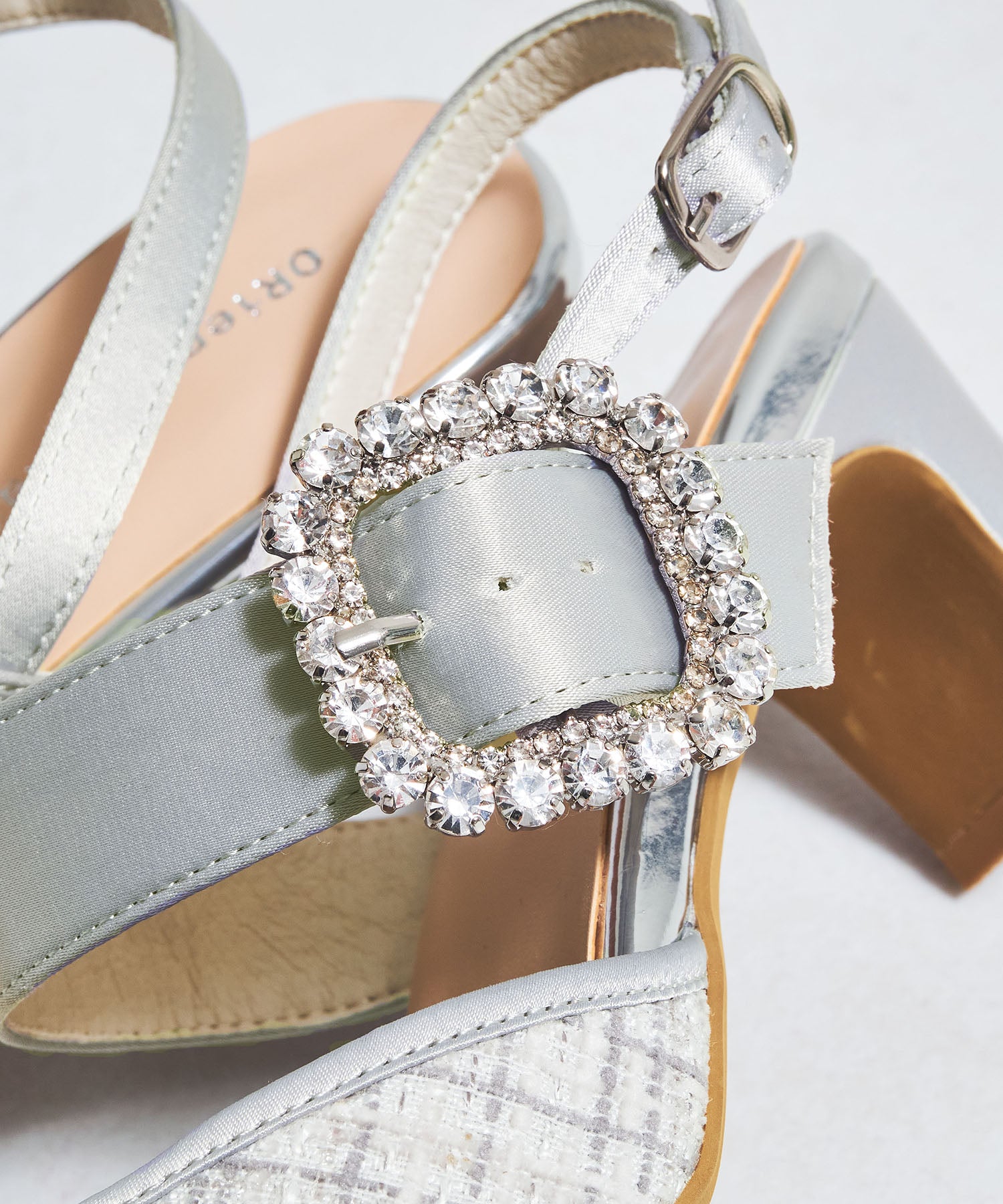 ビジューストラップツイードパンプス/51115 – ORIENTALTRAFFIC