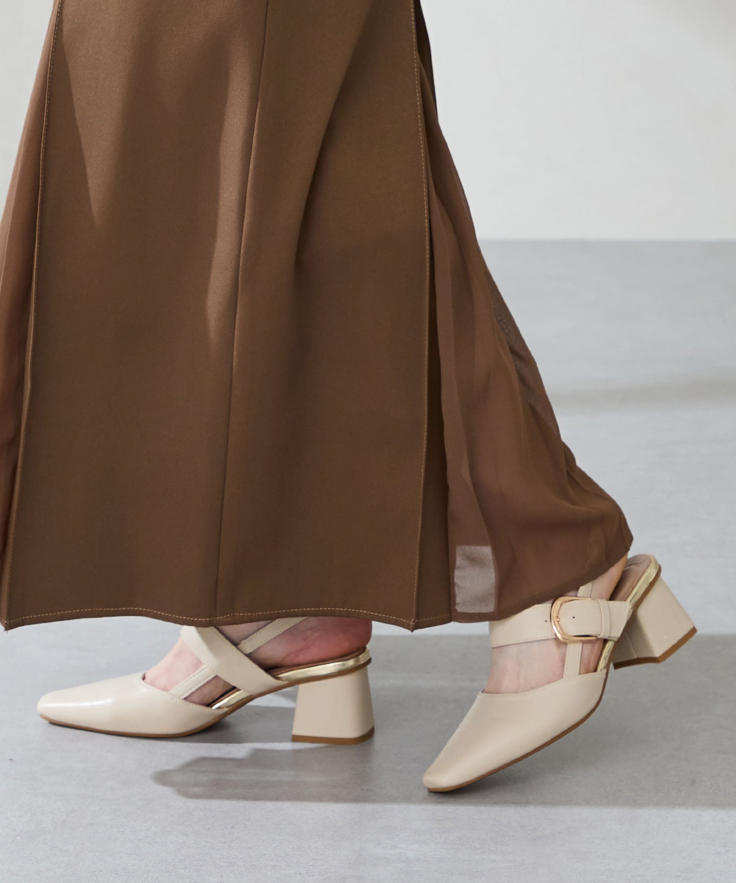 バックストラップパンプス/51301 – ORIENTALTRAFFIC