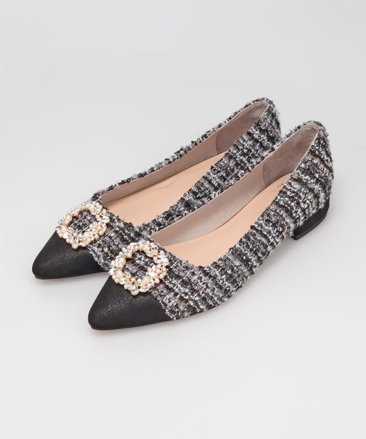 カタログ掲載アイテム】ビジューモチーフツイードフラットパンプス