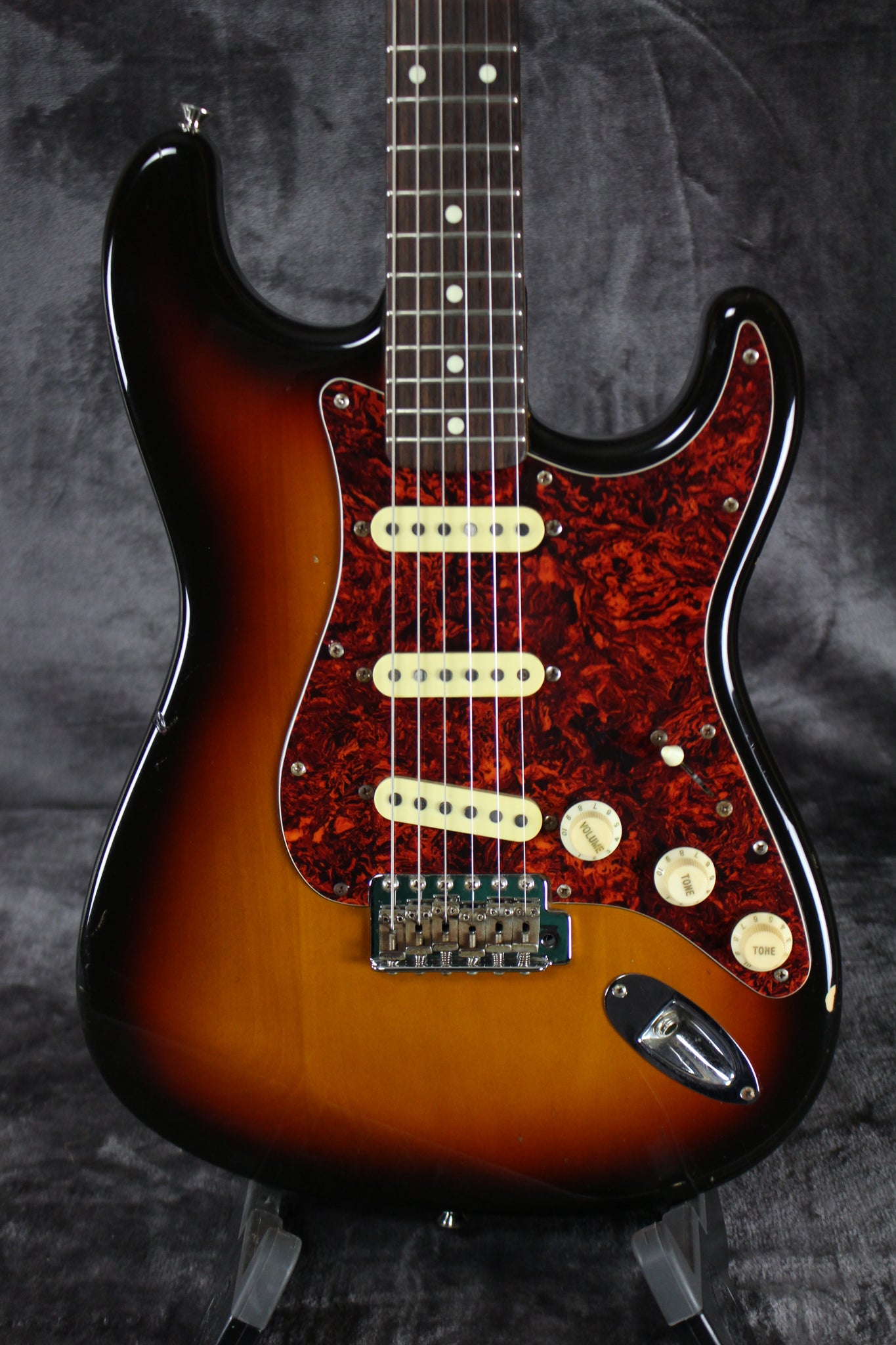 1995 Fender Stratocaster ST-62 MIJ – Empire Guitars