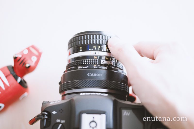 Nikon/ニコンAI Nikkor 50mm f/1.4S、スタンダードな標準レンズでMF