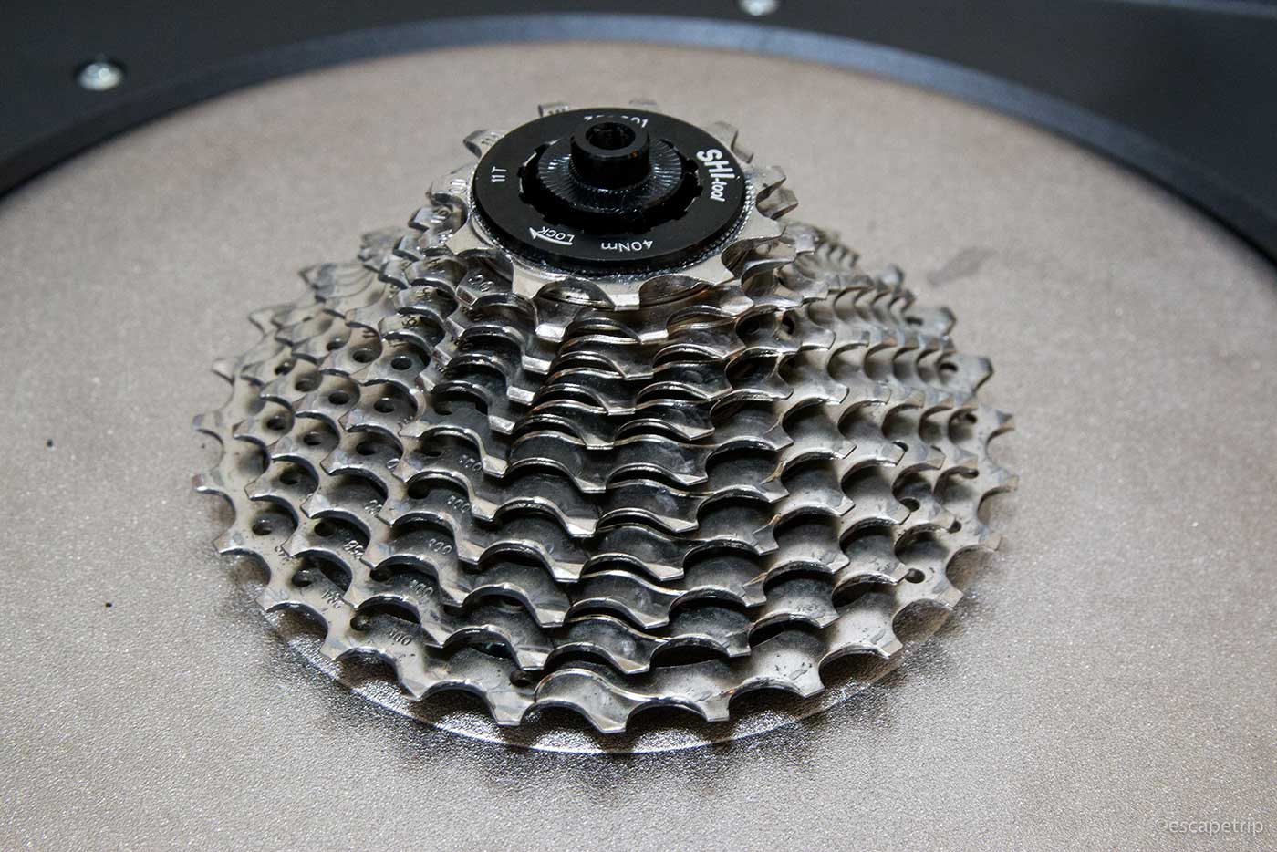 Tacx Neo Smart」詳細レビュー。 Zwift連携も簡単なローラー(スマート