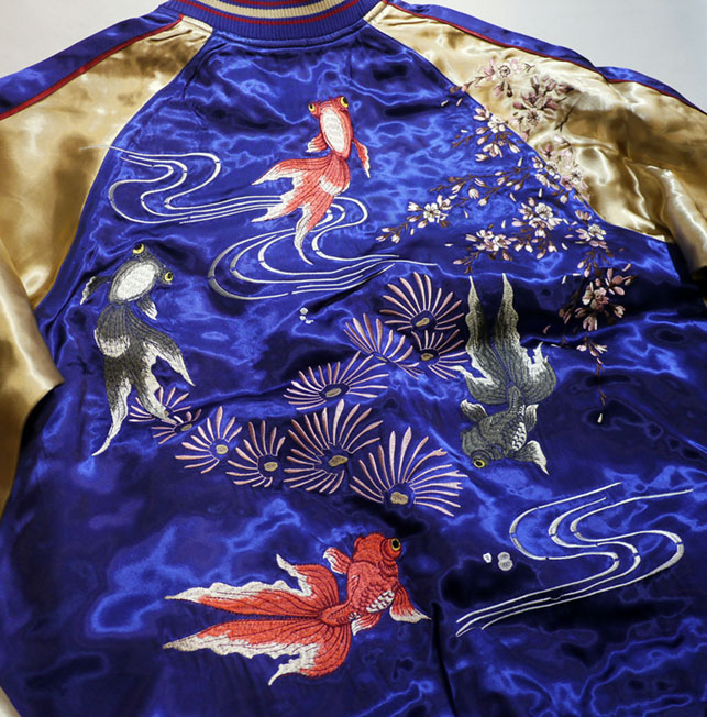 新色入荷 Japanesque(ジャパネスク） 桜出目金柄 刺繍 リバーシブル