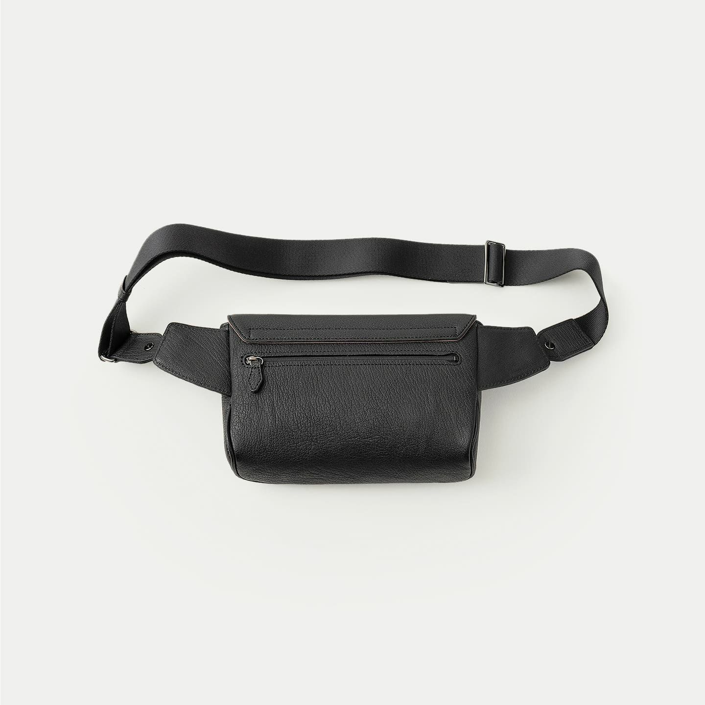 ゴート ボディバッグ《Liberty》 - Black - | ETiAM