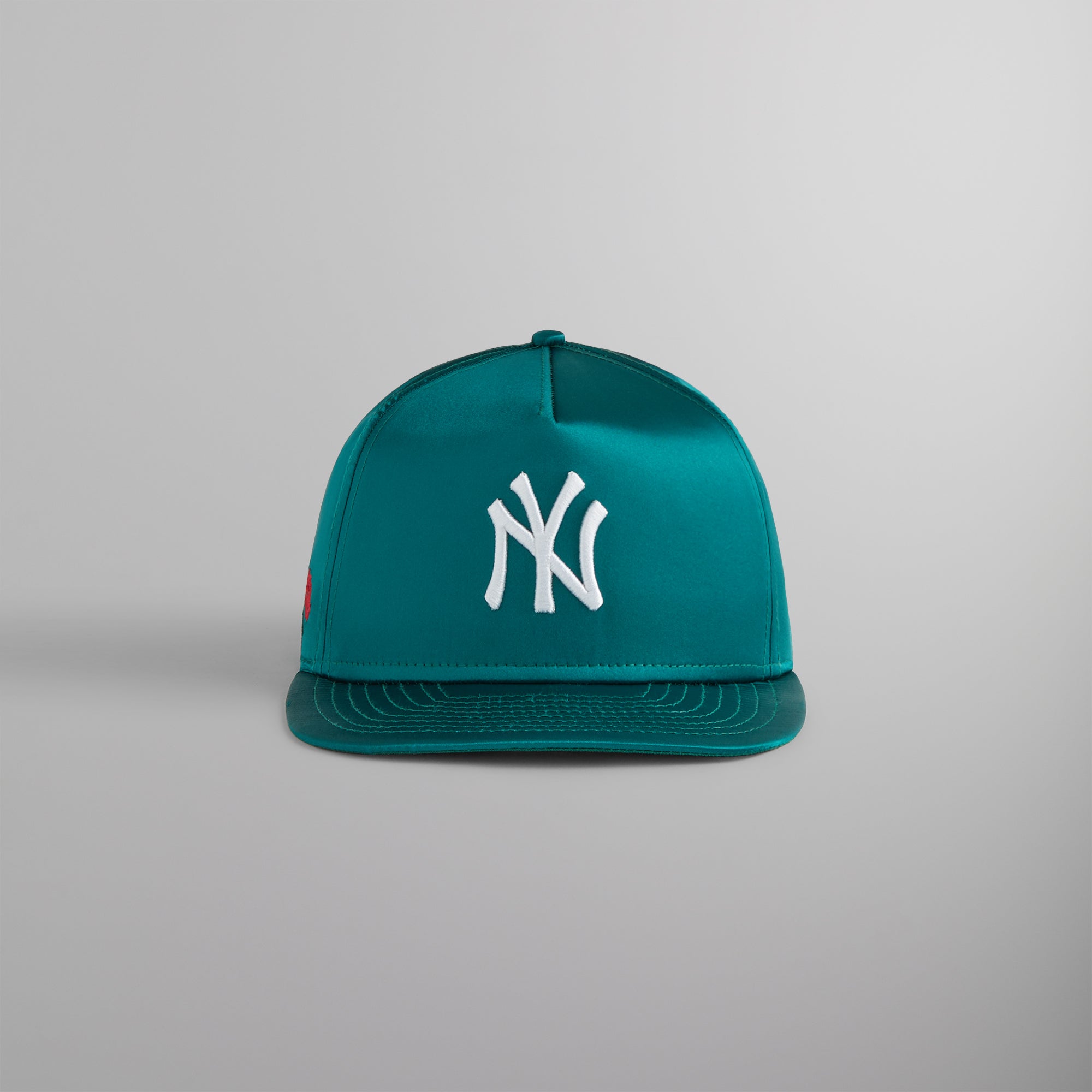 Kith & New Era for the New York Yankees Satin 9FORTY Snapback