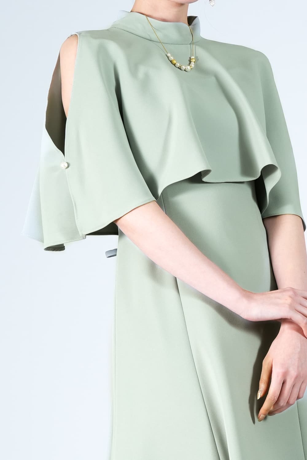 And Couture ケープレイヤードミントドレス (S〜M) をレンタル - 結婚