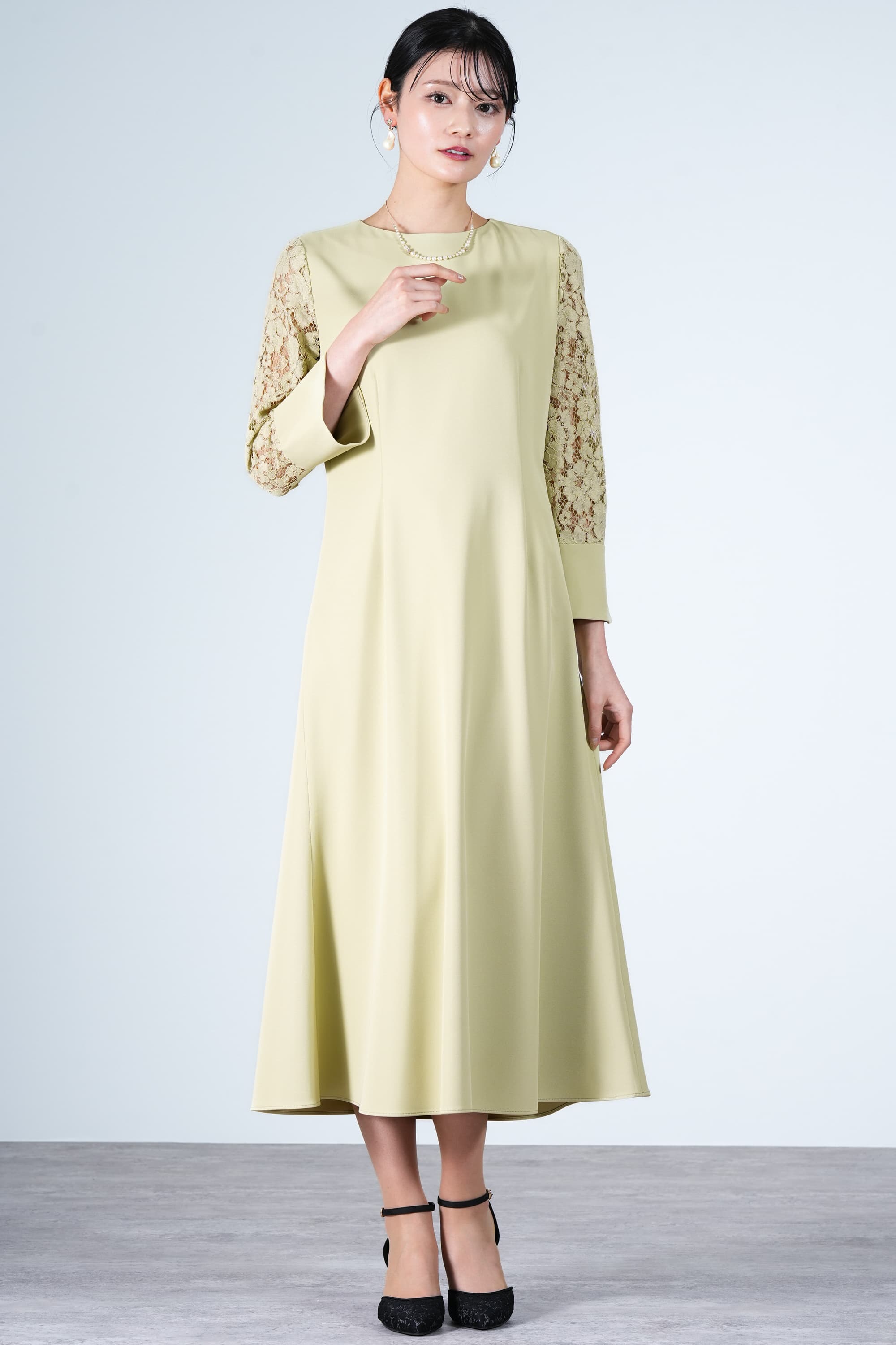 Mila Owen コードレース袖イエロードレス (M) をレンタル - 結婚式