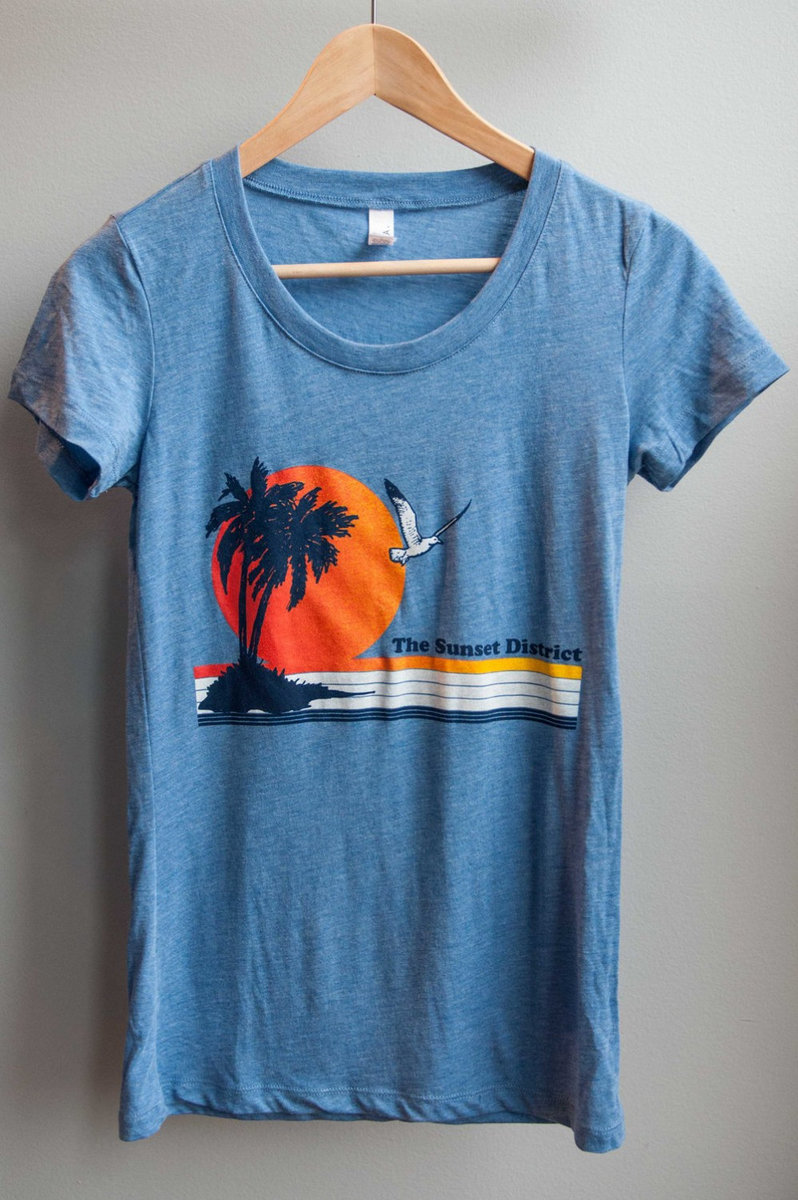 The Sunset District - Blue Vintage Beach Design - Women's Soft T