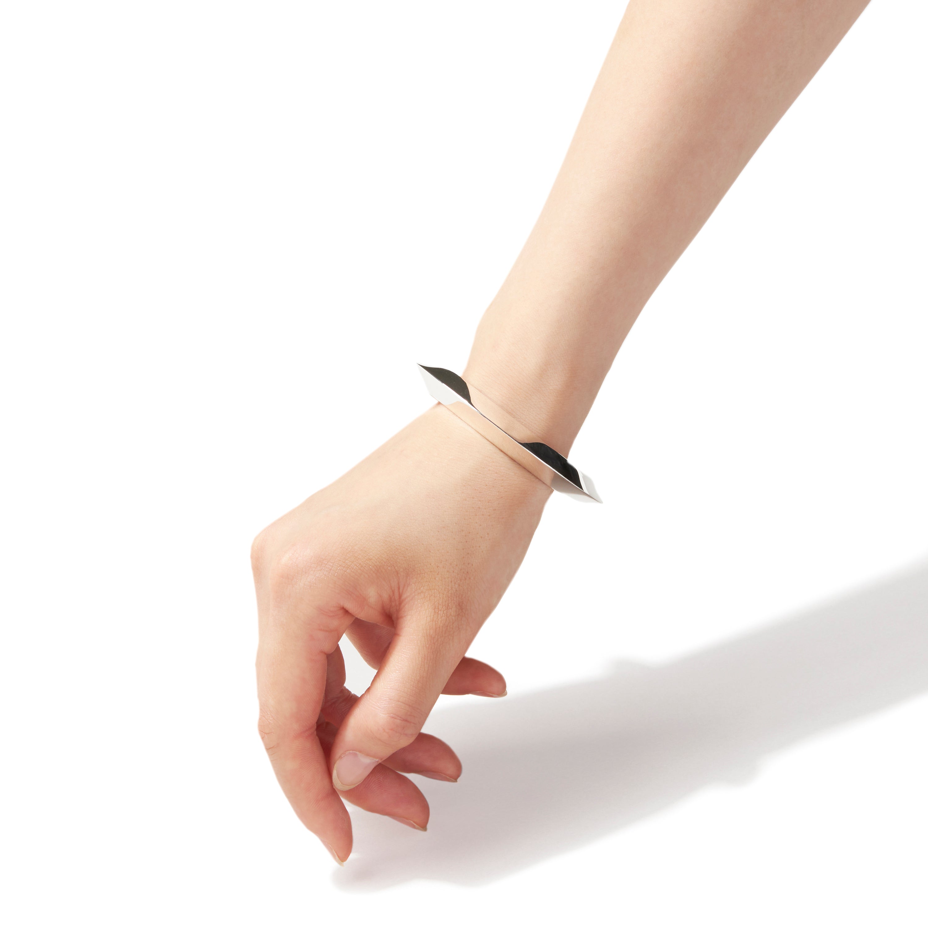 FANTASTIC MAN BANGLE 121