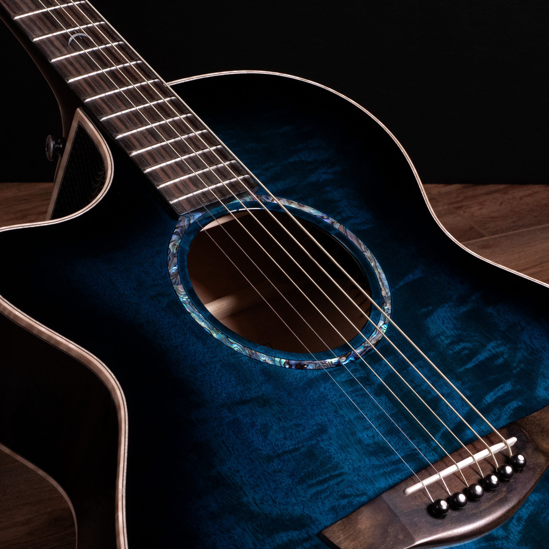 Faith Blue Moon Venus Cutaway Electro Left Handed FVBLML