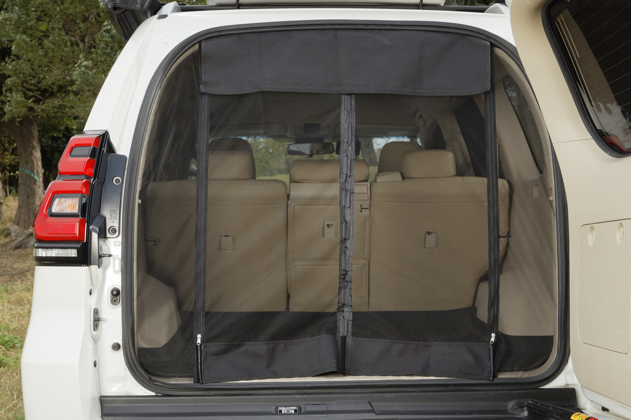 ランドクルーザープラド マグネット開閉式防虫ネット リア1面 | HEARTS