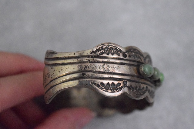 ナバホ族 シルバー925 スターリング Sterling ターコイズ カラー