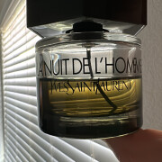 La Nuit de l'Homme Yves Saint Laurent 古龙水- 一款2009年男用香水