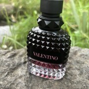 Valentino Uomo Born In Roma Intense Valentino 古龙水- 一款2023年男