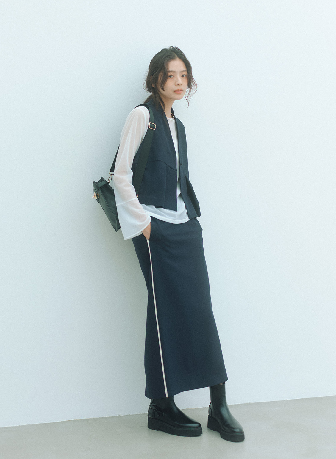 ラインアクセントタイトスカート/セットアップ可｜LOUNIE（ルーニィ