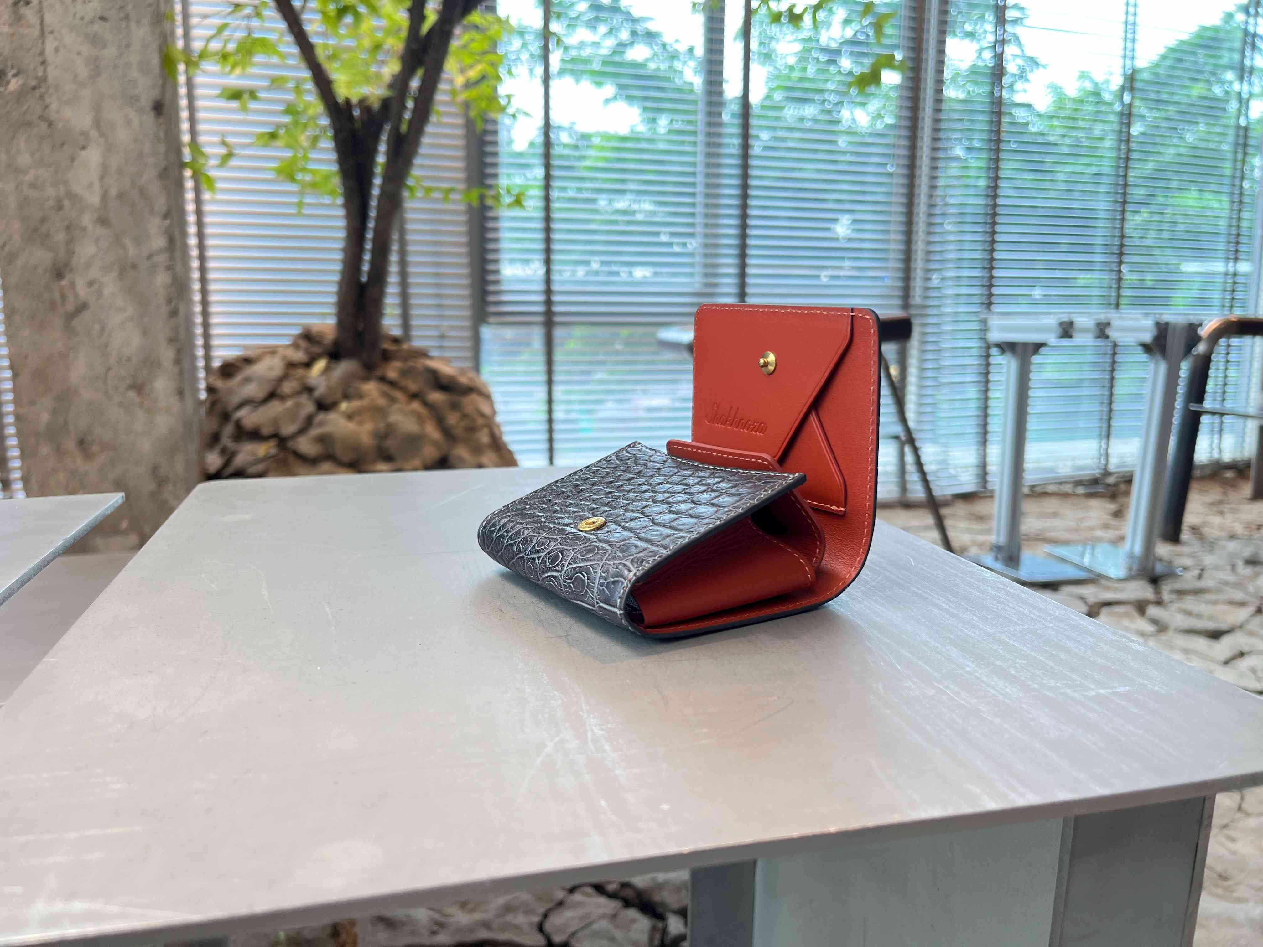 クロコダイル革ミニ財布専門店｜First Reach